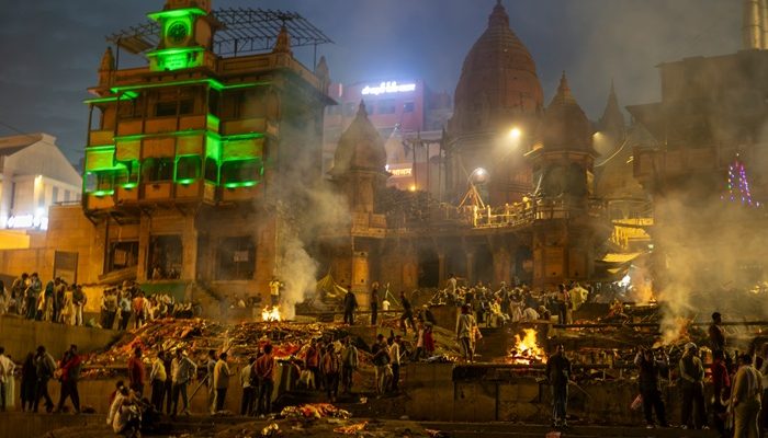 Explore Varanasi-a sacred manikarnika ghat on the River Ganga
